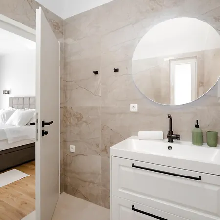 Guest house Olea Delux *