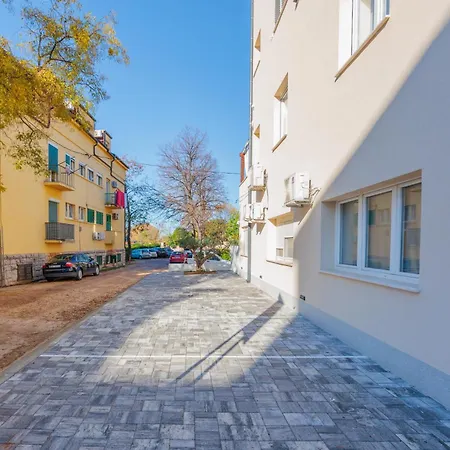 Olea Delux 3* Zadar